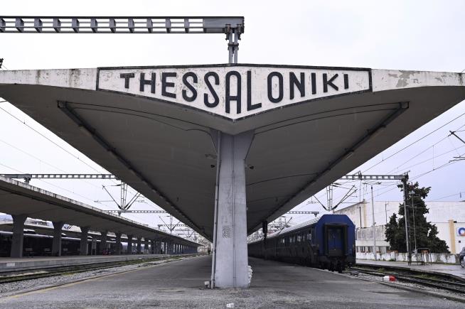 Greek Rail Workers Strike After Deadly Crash