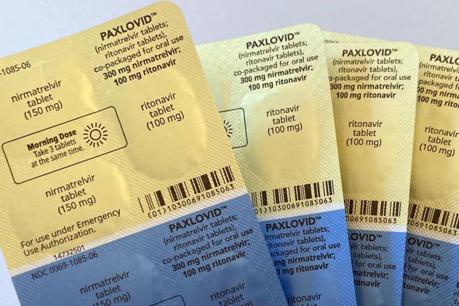 Paxlovid Receives Support of FDA's Advisers Panel