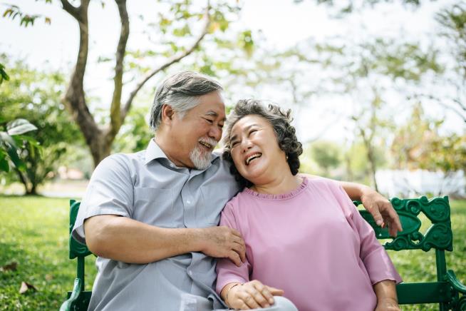 Lasting Marriage May Help Ward Off Dementia