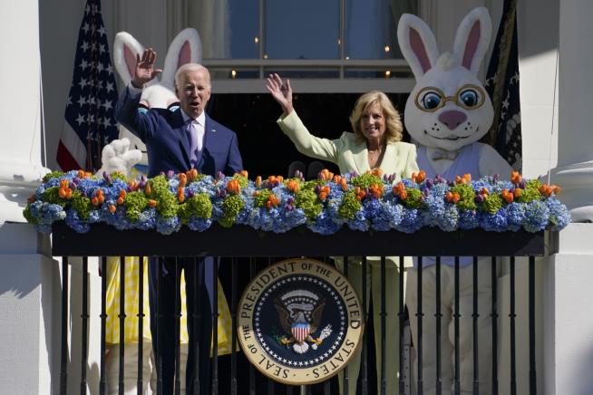 'Anything's Possible,' Biden Says at Easter Egg Roll