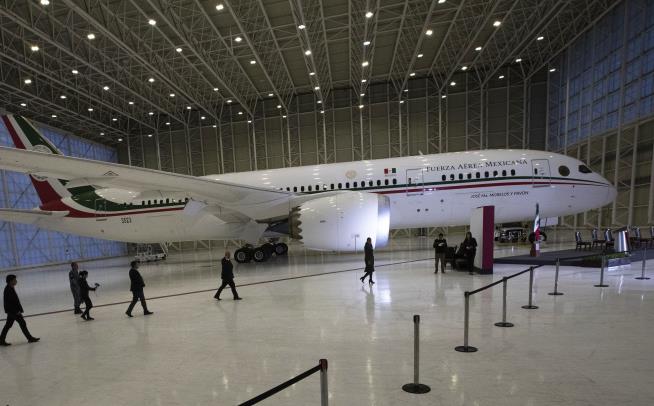 Mexico Finally Unloads Unwanted Presidential Jet on Tajikistan
