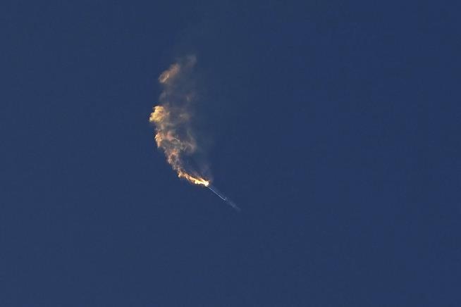 FAA Gets Sued Over SpaceX Launch
