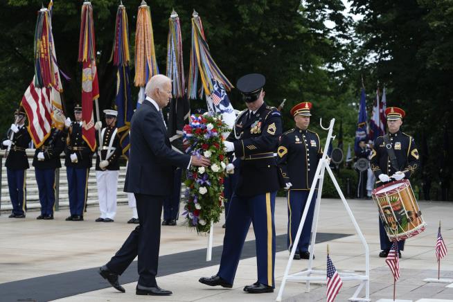 Biden Praises Troops Who 'Dared All and Gave All'