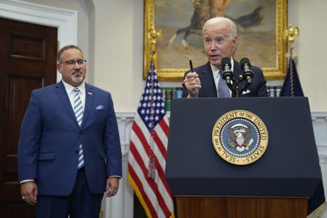 Biden Reveals Plan to Counter Ruling on Student Loan Relief