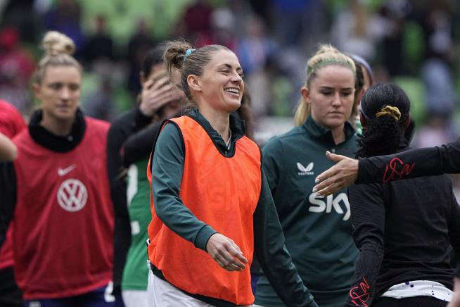 Sinead Farrelly Returns to World Cup Play