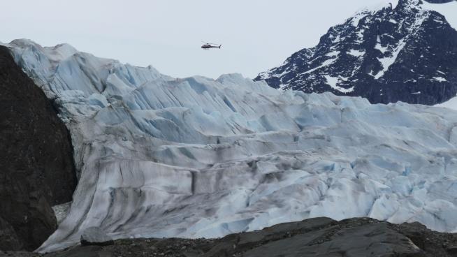 Alaskan Glacier Loved by Tourists Now Threatens