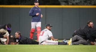 BLOOPER Selfie  Atlanta braves baseball, Atlanta braves, Hot