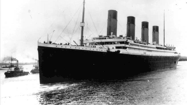 The Feds Battle a Planned Titanic Expedition—Again
