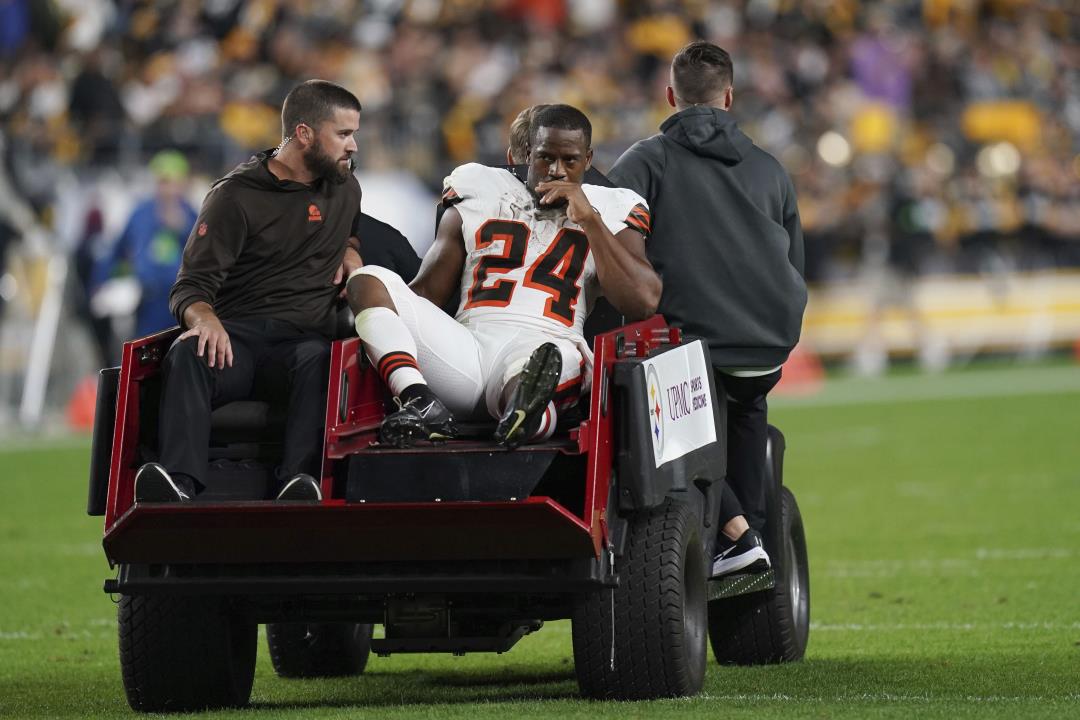 Nick Chubb suffers knee injury, expected to miss season: Why ESPN chose not  to show the replay - The Athletic