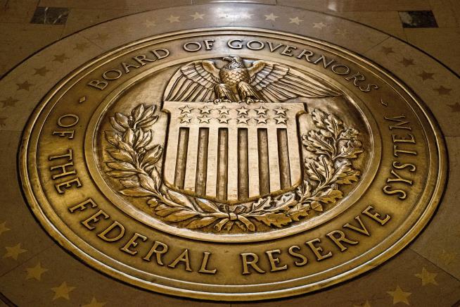 Federal Reserve Keeps Rates Unchanged