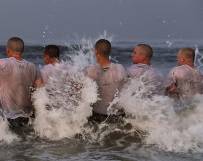 Navy Launches Drug Tests for All SEALs, Candidates
