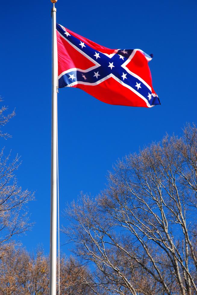 Grand Ole Opry (Not That One) to Uphold Confederate Flag Ban