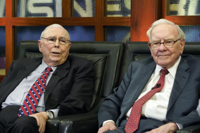 Warren Buffett's Right-Hand Man Dies
