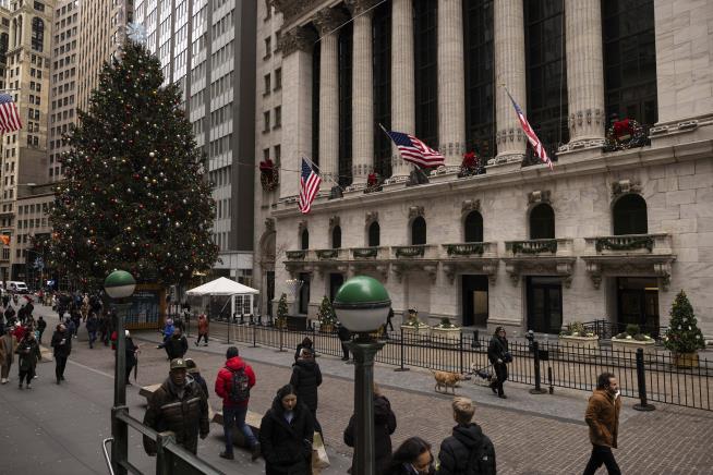 Wall Street Slams the Brakes on Big Rally