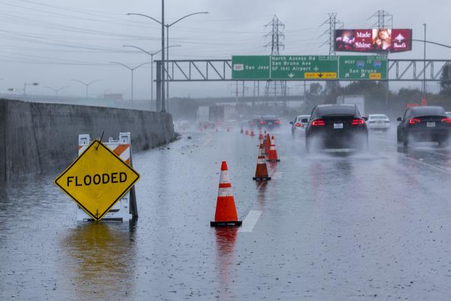 Rainstorms in Maine, California May Complicate Holiday Travel