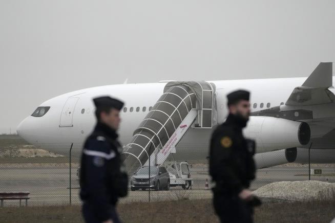 Plane Suspected of Trafficking Is Cleared to Leave France
