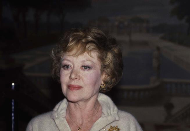 Glynis Johns, the Mom From Mary Poppins , Dead at 100