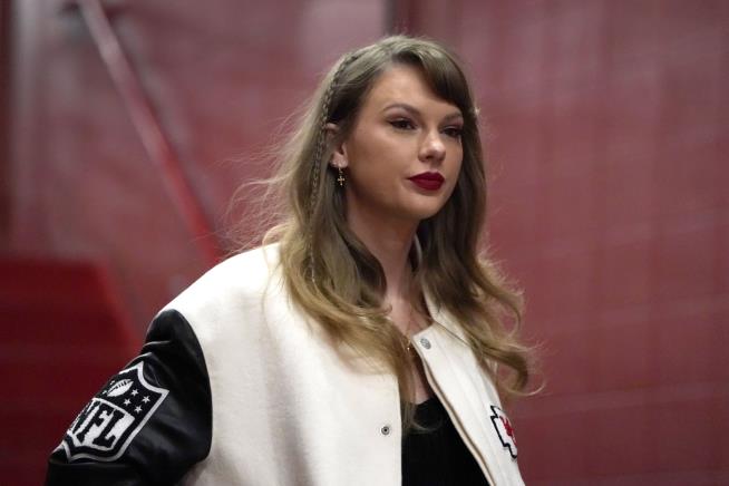 Fake Nudes of Taylor Swift Show Lack of AI Safeguards