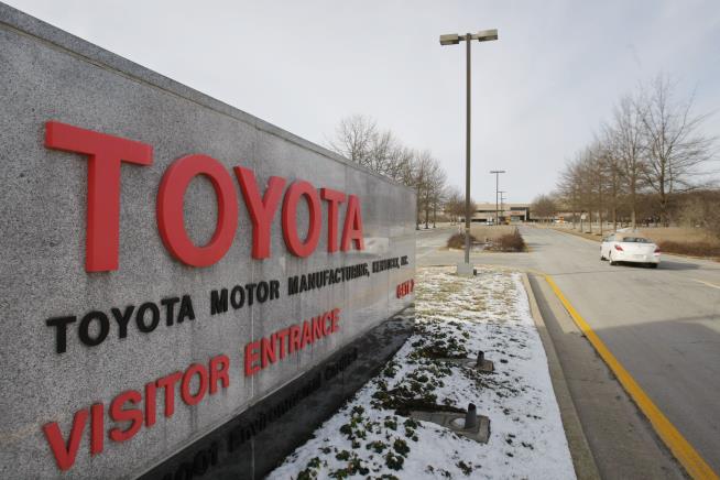 Toyota to Build New Electric SUV in the US
