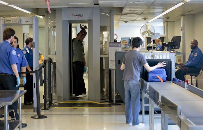 TSA Sees Security Breaches Spike