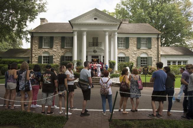 Amid Suspicion, Lender Drops Its Graceland Foreclosure Claim