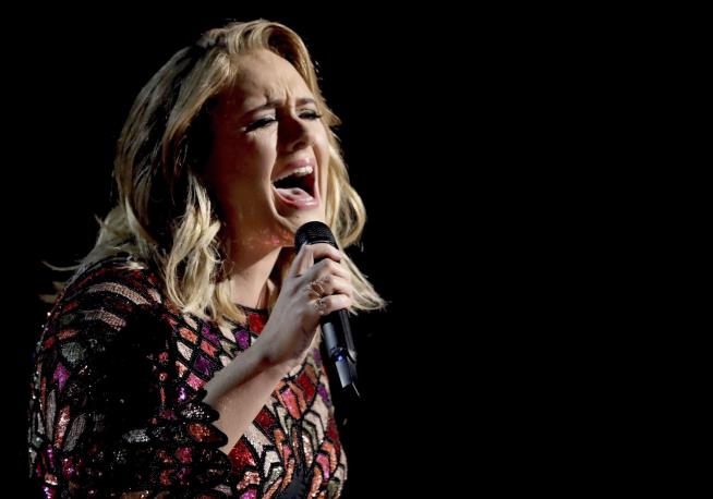 Adele Yells at Fan She Thought Shouted 'Pride Sucks'
