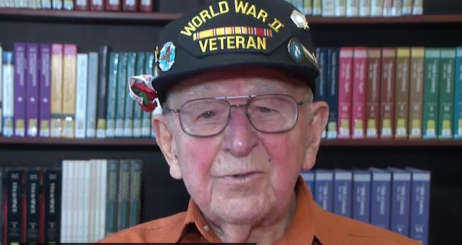 American WWII Vet Dies En Route to D-Day Event