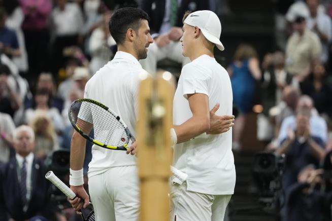 Djokovic Accuses Crowd at Wimbledon of Disrespect