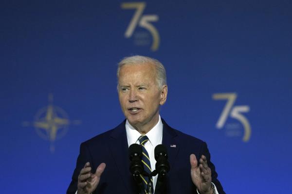 Pelosi Warns Biden: 'Time Is Running Short'