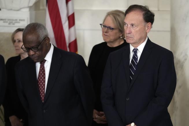 Thomas, Alito Face Articles of Impeachment