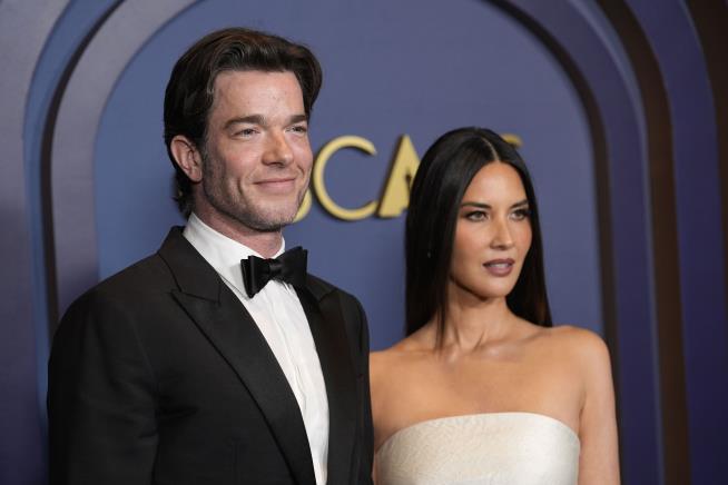 Olivia Munn, John Mulaney Get Married