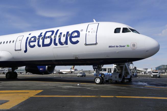 JetBlue Passenger Says Tea Left Her With Severe Burns