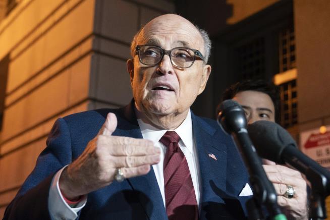 Ruling Rips Giuliani in Bankruptcy Ruling