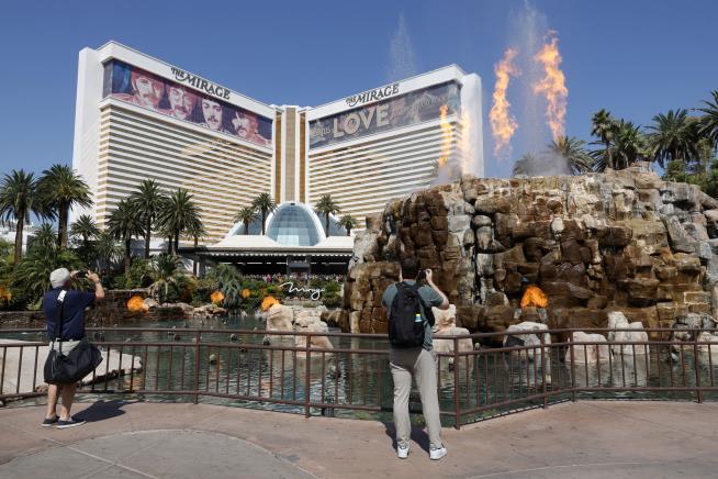 Final Cards Dealt at Iconic Las Vegas Casino