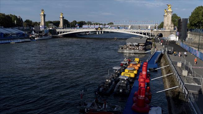 The Olympics' Seine Problem Hasn't Abated