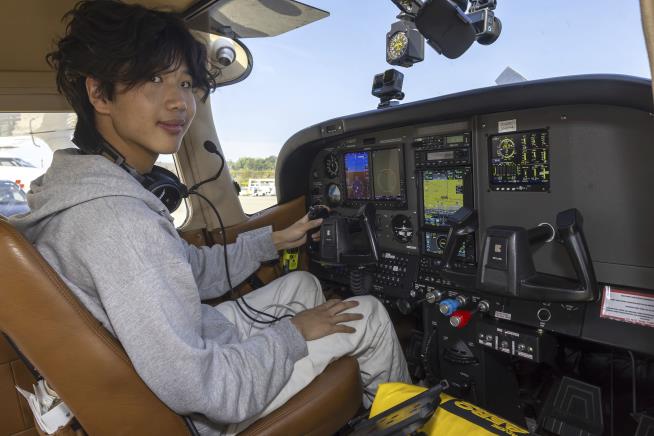 Teen Aims to Set Solo Flight Record in 100 Days