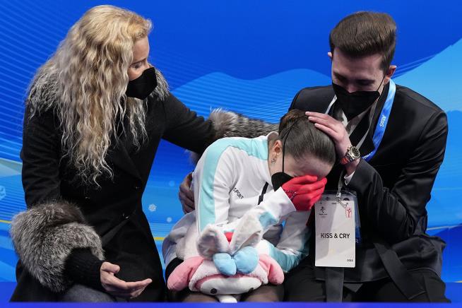 US Skaters Finally Receive Gold