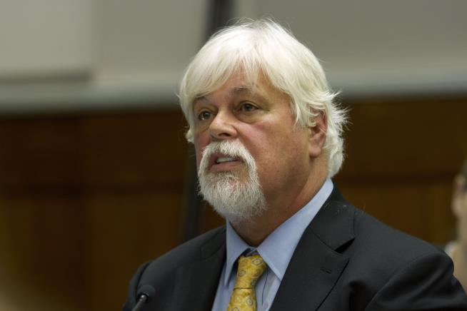 Greenland Holds Anti-Whaling Activist Paul Watson