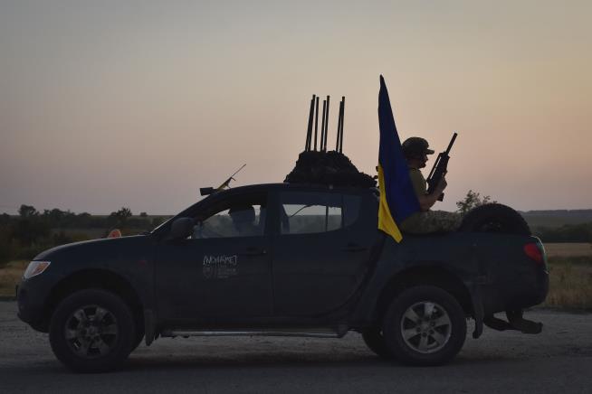 Ukrainian Forces Hit All 3 Bridges Over Seym River