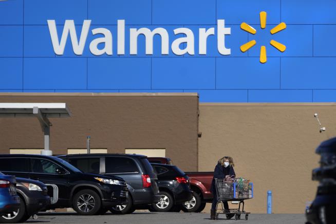 Walmart Recalls Apple Juice Due to Arsenic Levels