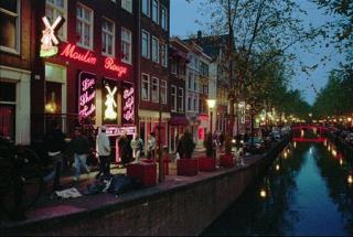 Amsterdam Weeds Out Pot Cafes Near Schools