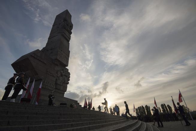 Poland Holds State Burial for 700 Victims of WWII Massacres