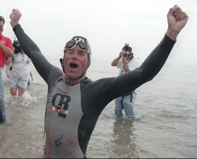 'The Shark' Is Trying to Swim Across Lake Michigan Again