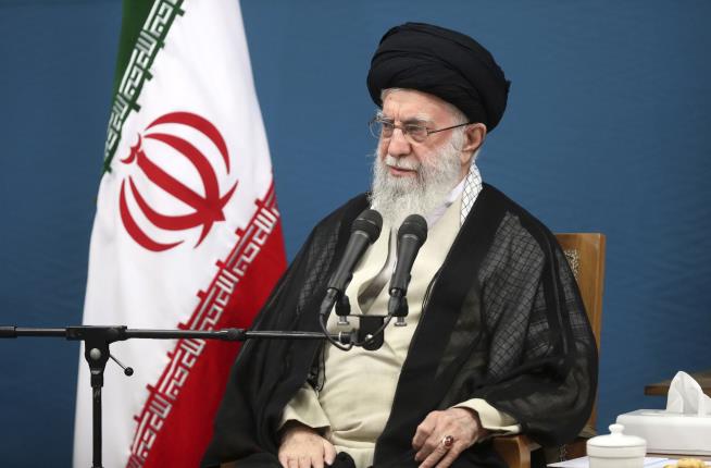 Critic Tweets a Period to Iran Leader, Gets 12 Years