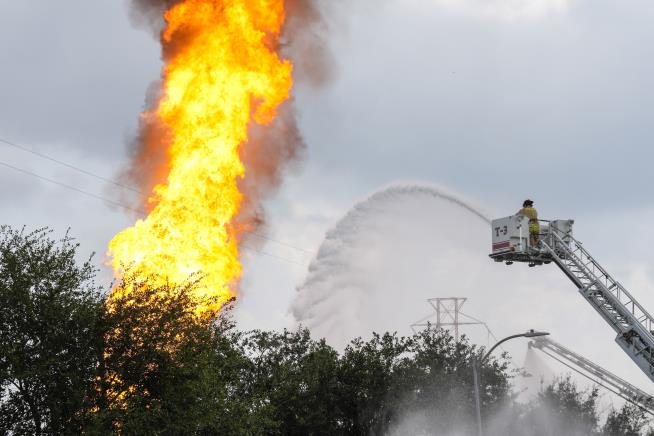 Pipeline Explosion Near Houston Forces Evacuations