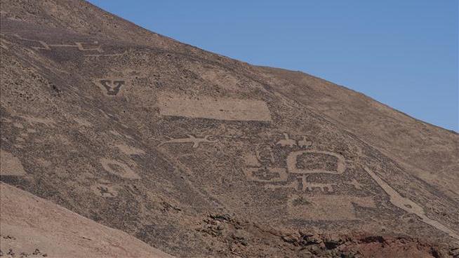 In Chile's Desert, Racers Wreak Havoc on Ancient Art