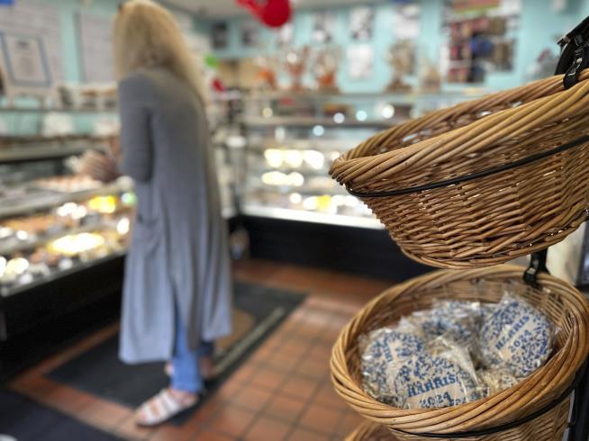 Philadelphia Bakery's Cookie Poll Gains Widespread Attention