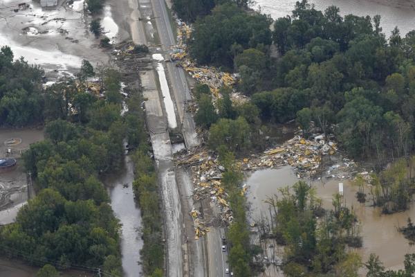 Tennessee Looking Into Factory Where Flood Trapped Workers