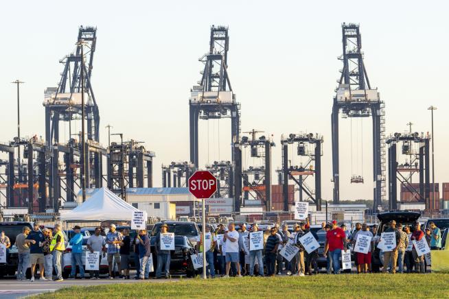 Port Strike Could Cause Coffee 'Supply Squeeze'