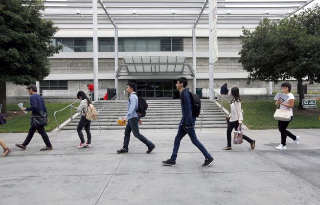 Santa Monica College Shuts Down After Campus Shooting